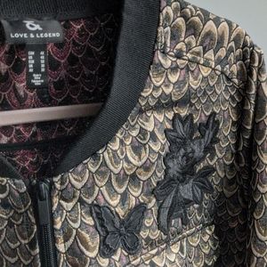 Textuted bomber jacket